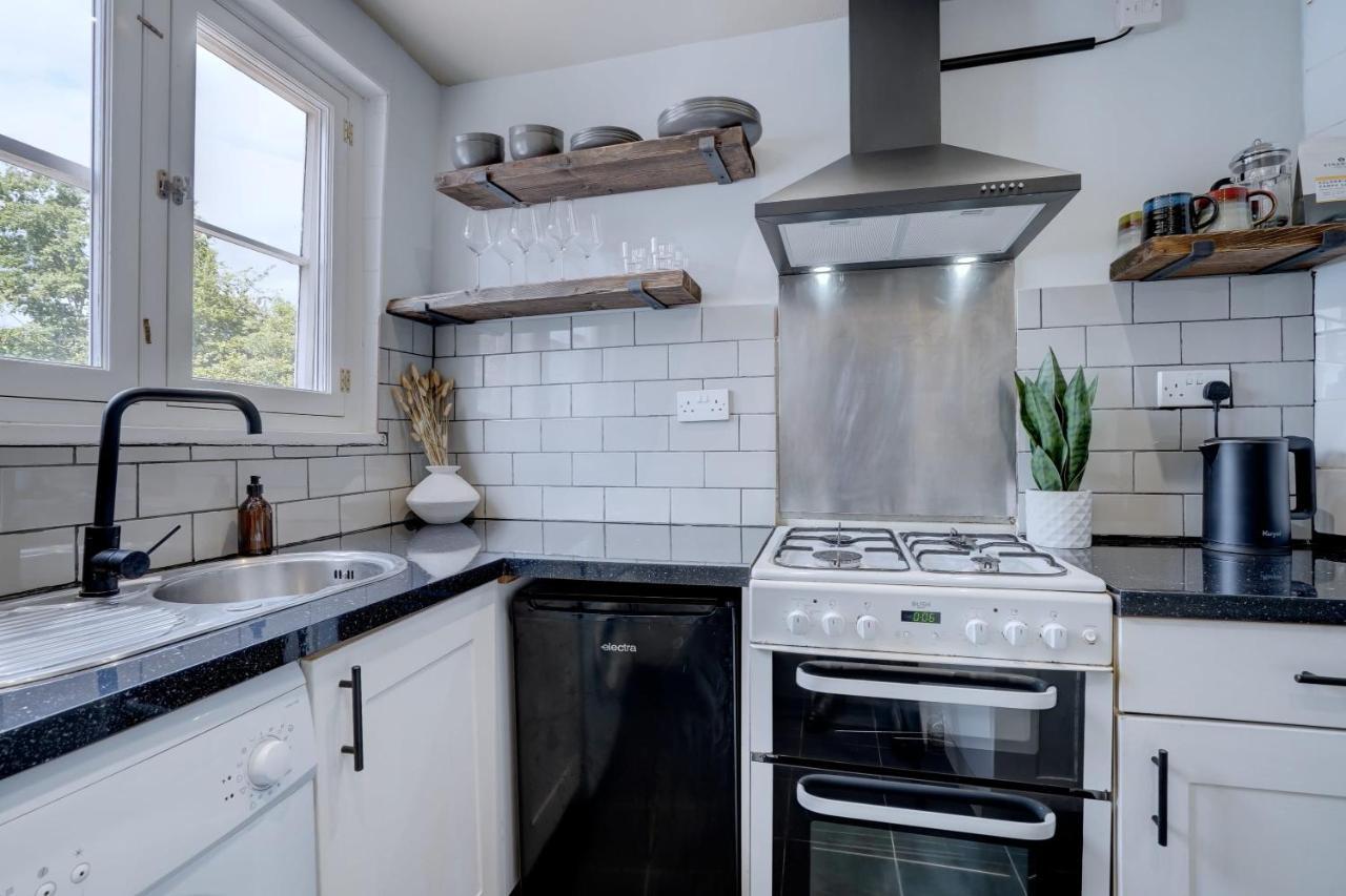 Stunning Designer Apartment In An Ancient Building Norwich Exterior photo